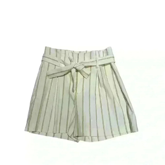 New, Banana Republic high waisted paperbag waist shorts women's size 4 - Picture 3 of 5